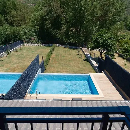 Modus Semi-detached *